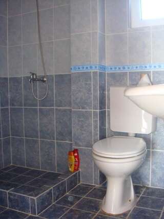 Апартаменты Apartments Trsteno Будва Апартаменты с 2 спальнями, террасой и видом на море-14